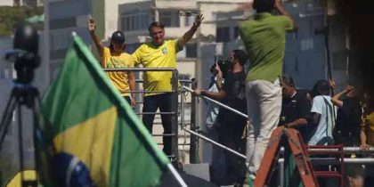 bolsonaro-copacabana-abril-2024