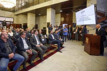 Fotos: Paulo Garcia | Ato de instalação da Frente Parlamentar contou com a presença do secretário-chefe da Casa Civil, Artur Lemos, representantes de entidades do setor, de prefeitos e secretários da região metropolitana