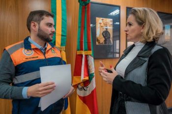 governador em exercício Gabriel Souza e Deputada Estadual Patrícia Alba