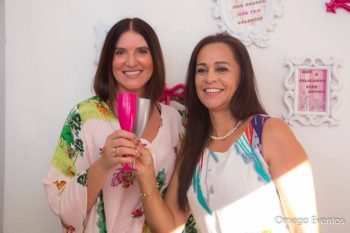 Elisabete Calvi e eu, brindando a inauguração do novo empreendimento
