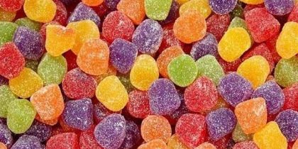 Balas, pirulitos, frituras e refrigerantes podem ser banidos das cantinas escolares