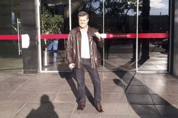 Jair Mesquita em foto postada em seu perfil de Facebook