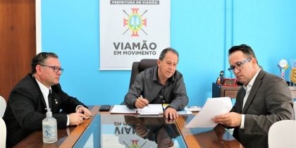 Prefeito em exercício na reunião onde teria pedido a secretários auditorias em contratos novos e antigos da Prefeitura