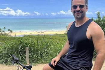 Eduardo Leite em férias, na foto postada em seu Instagram