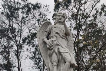 Monumento a Lúcifer já foi instalado na propriedade da organização religiosa