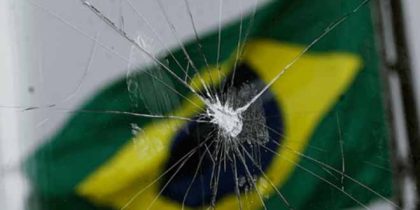 terrorismo-brasilia-bandeira